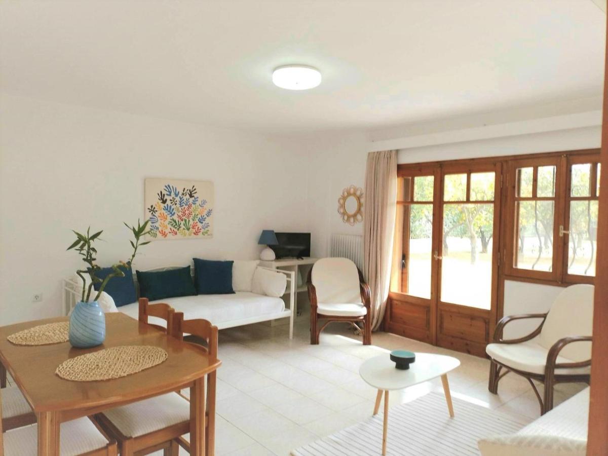 Small Theater Apartment Epidaurus Extérieur photo